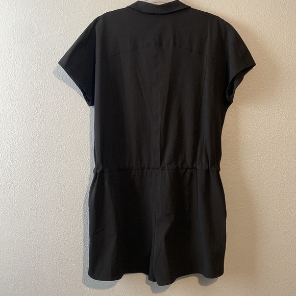 Stretch Rib Pocketed Romper - Picture 6 of 6